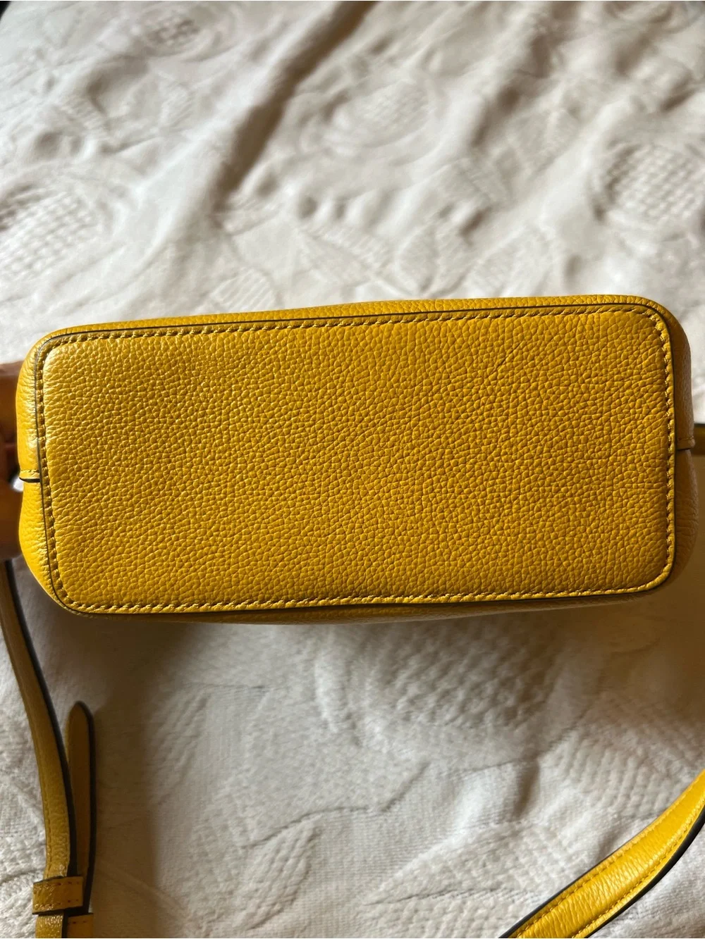 kate spade compact pebbled
